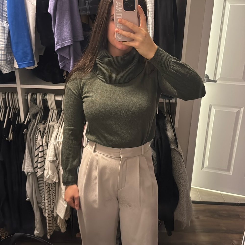 Green loft sweater